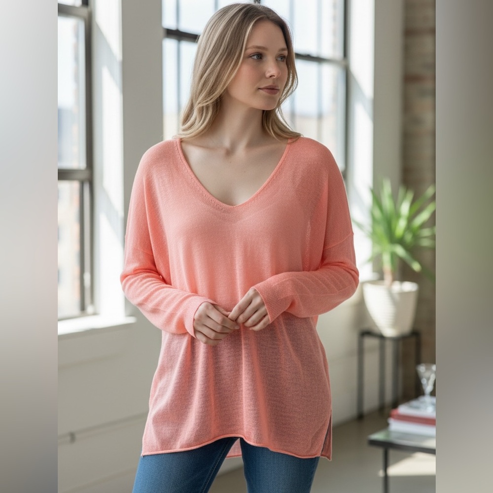 Lilly Pulitzer lightweight, coral pink long-sleeve pullover with a v-neckline S